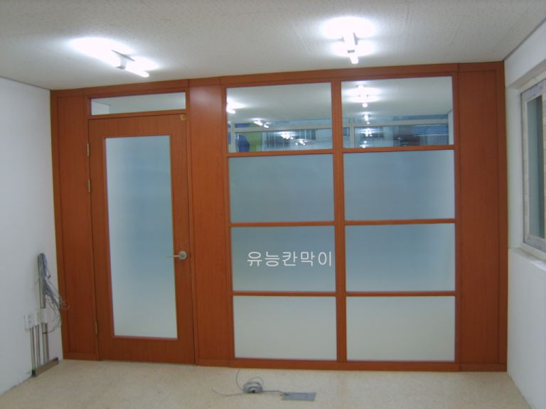 유리칸막이 4단격자